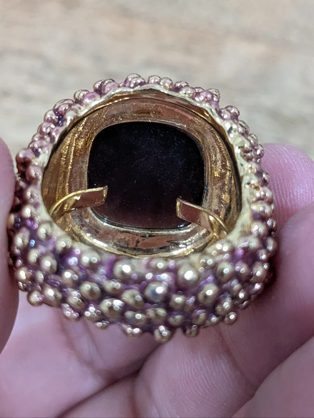 N/A bold gold